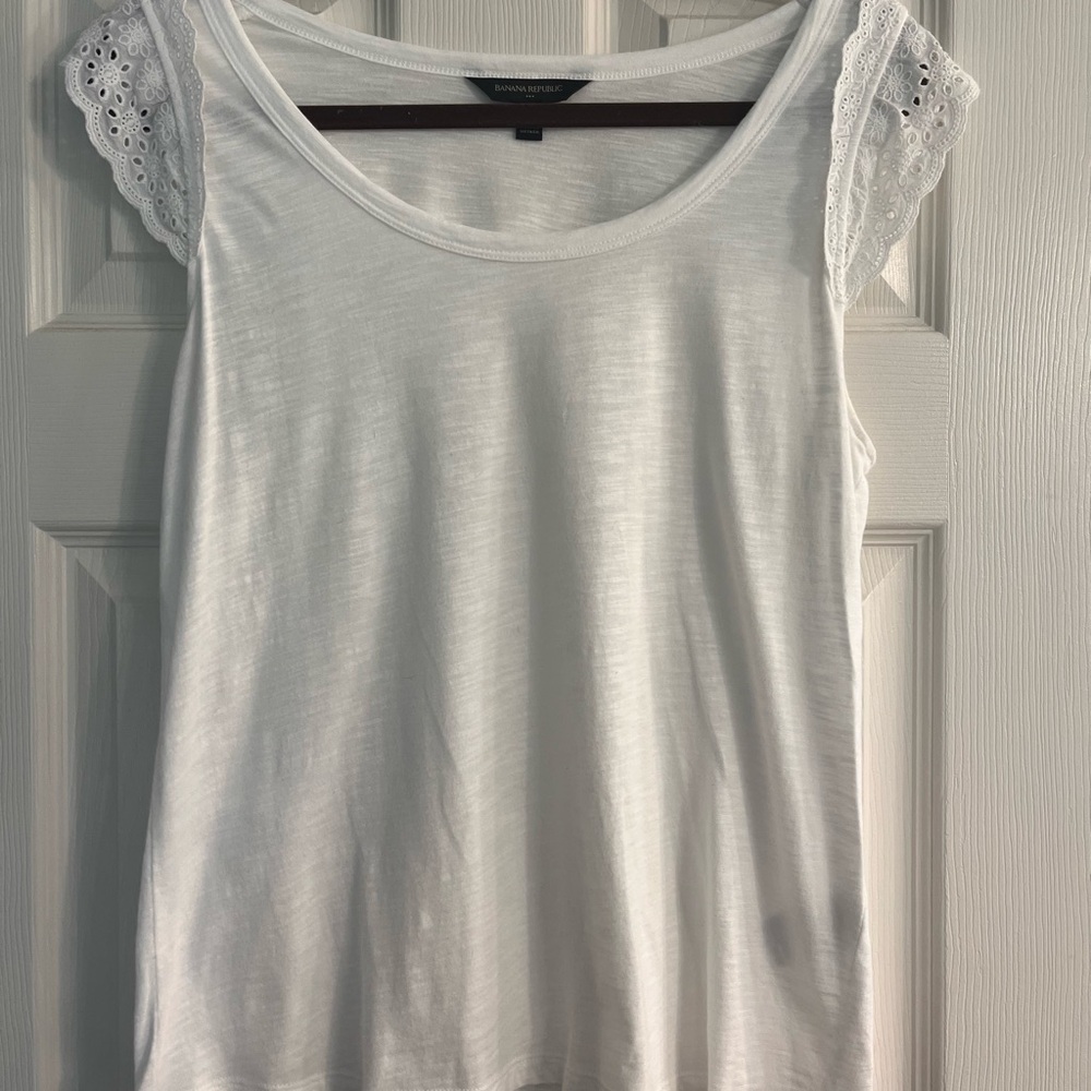 Banana Republic White Fitted Cap Sleeve Blouse